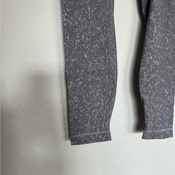 Lululemon Wunder Under High-Rise Tight *Spray 25"
Washed Asphalt Grey - Picture 4 of 10